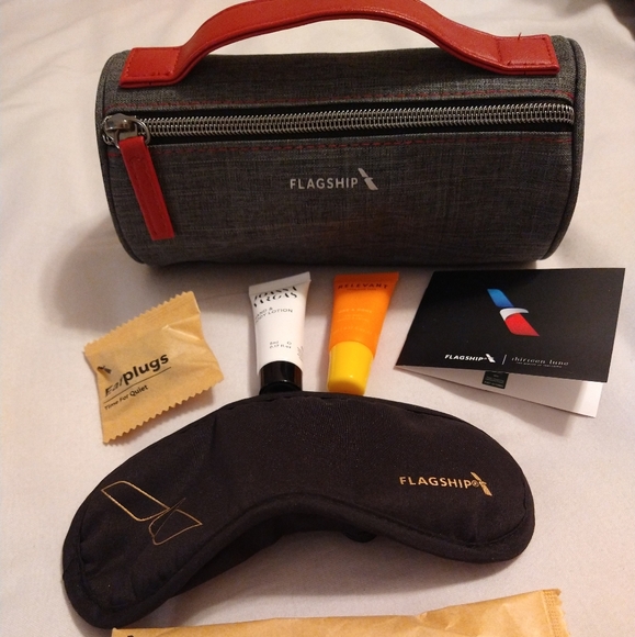 Thirteen 13 Lune Miniature Barrel Bag American Airlines Amenity Kit - Picture 1 of 6